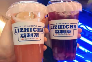 一条街6家店，家家排到马路边！下沉茶饮的8个新发现