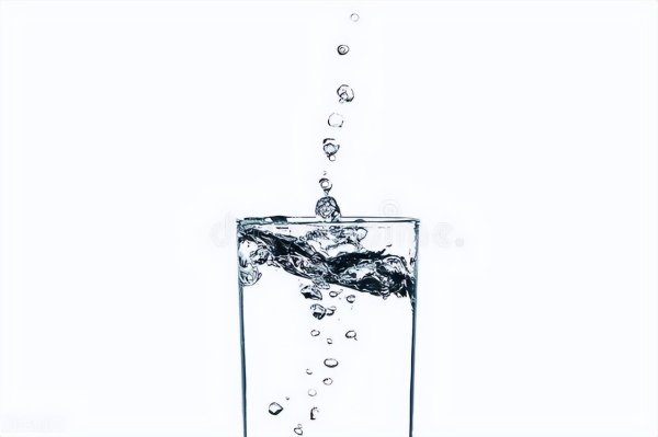 从纯净水到矿泉水，饮用水企业竞争逻辑生变