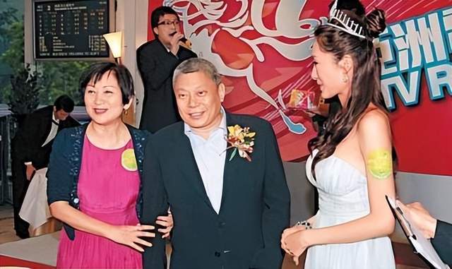 身家510亿霸道总裁竟是新媒体小编,旺旺集团比赌王家还有戏?