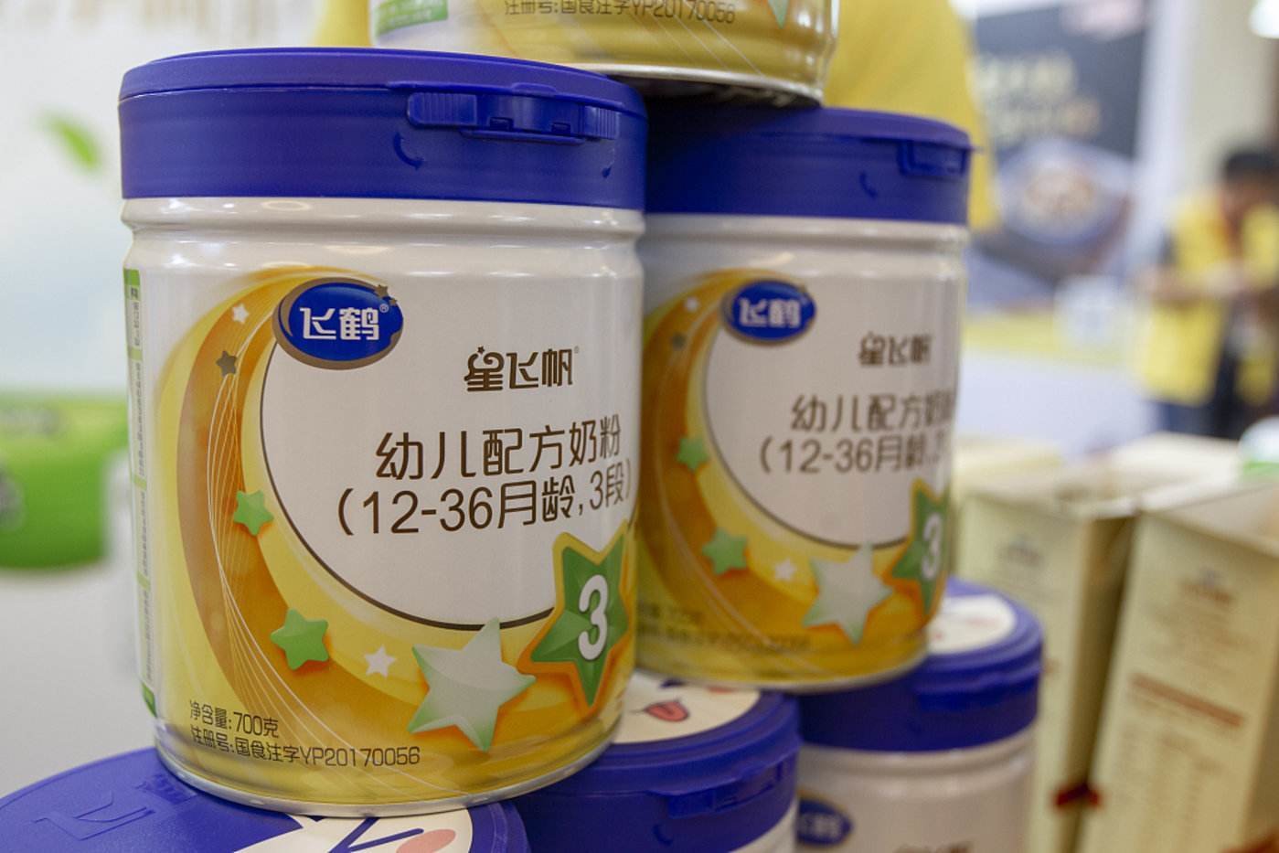 飞鹤力推新国标产品,可惜配方不是它扭转困局的关键