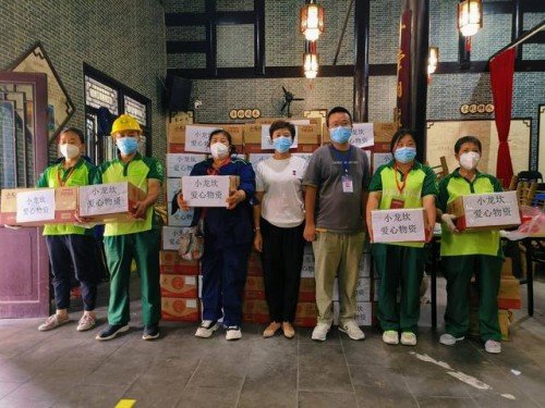小龙坎火锅:3000余份“爱心餐”温暖“抗疫人”