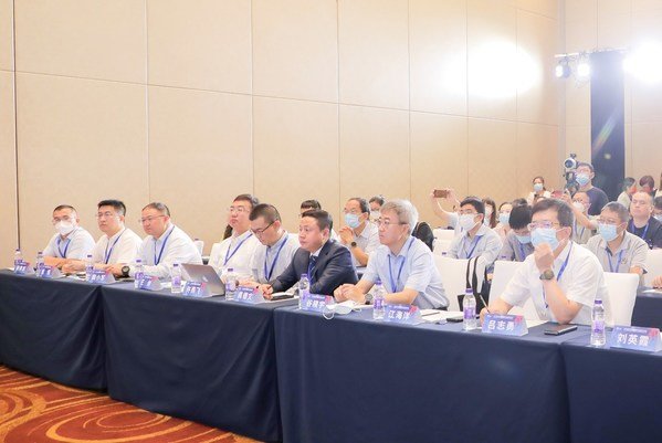 全球乳业金标认证仪式启动，伊利成为全球首家认证企业