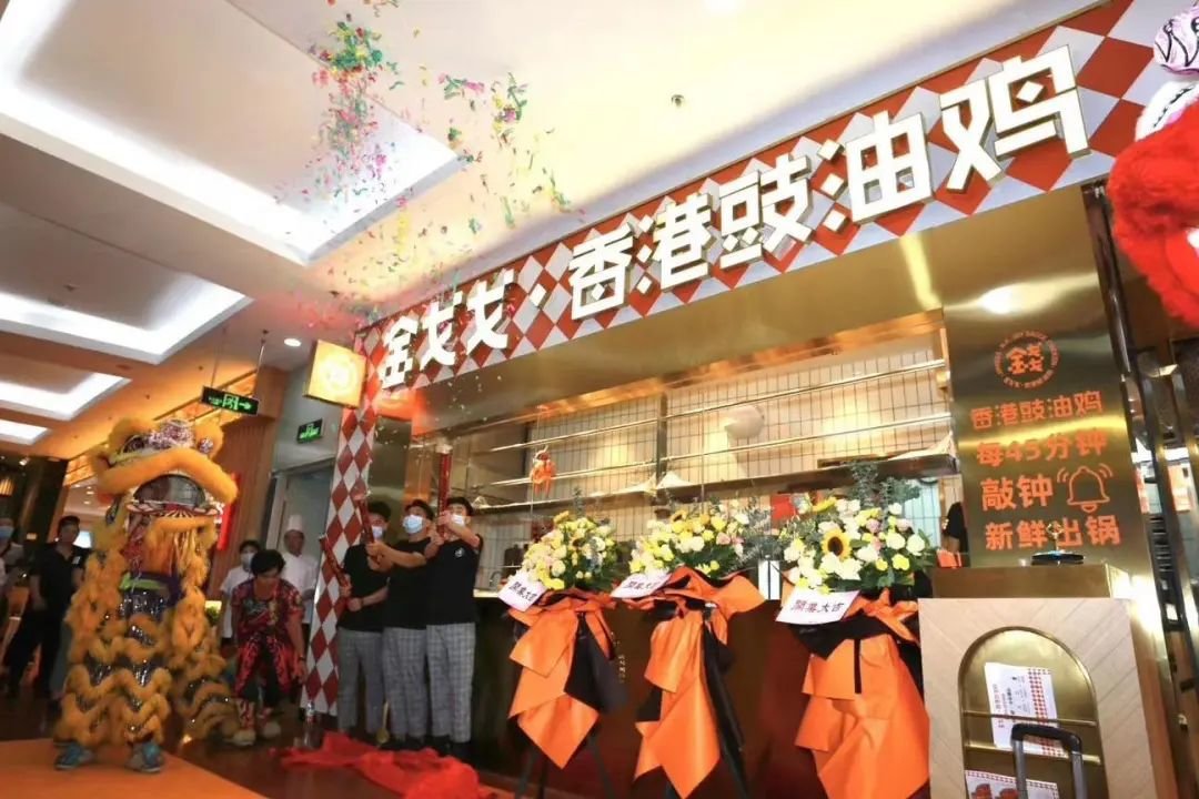 元咖啡、8元奶茶,揭秘平价餐饮背后的生意经"