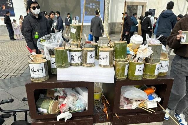 新晋顶流“竹筒奶茶”:500米的巷子开了10家