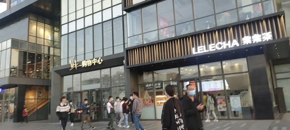 咖啡品牌们火速“包抄”校园,校园餐饮果真一片繁华?