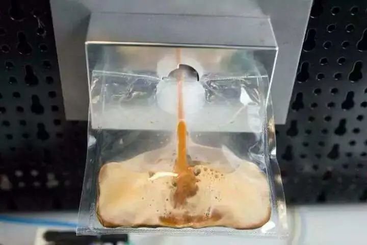 瓶装咖啡，卷死瑞幸