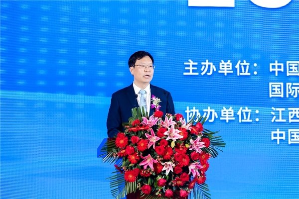 蒙牛李鹏程:携手共进,以数智之光点亮乳业新未来