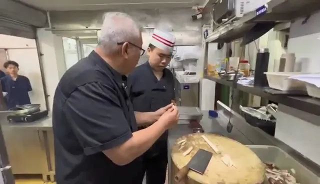 专访创意中国菜领军人余梅胜:最好的竞争就是没有竞争
