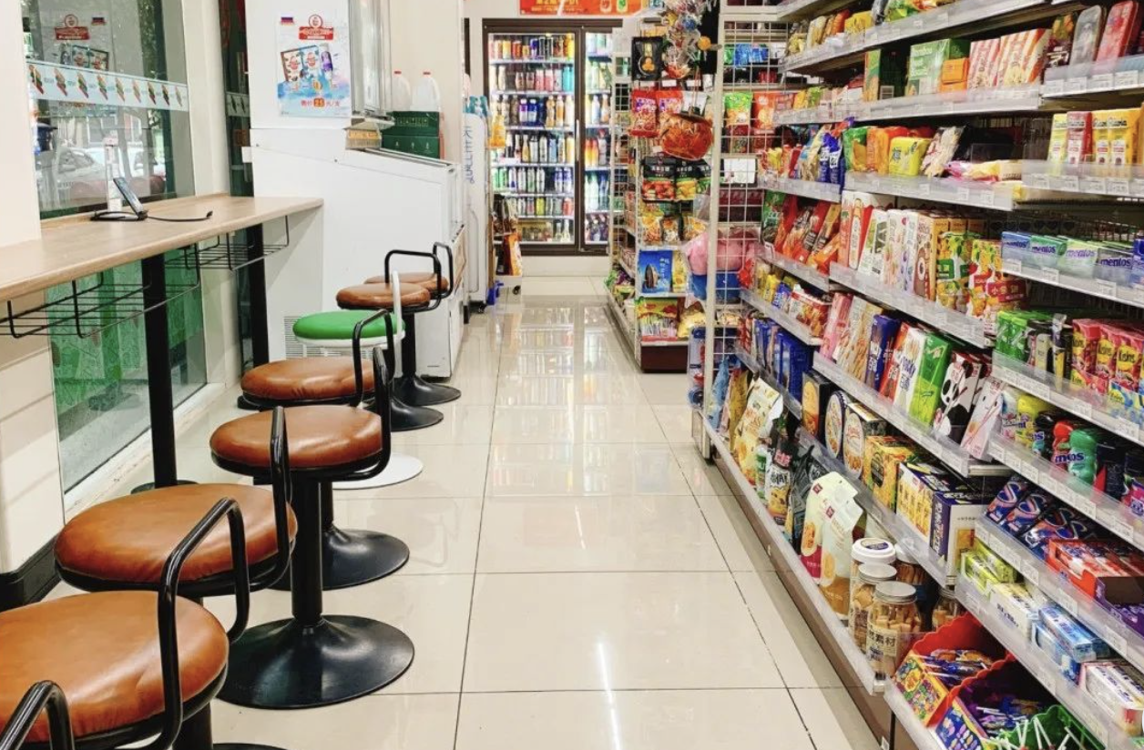 “第三空间”争夺战:便利店、咖啡馆、奶茶店,谁更强?