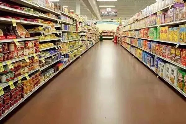 零食店挤压经销商市场!渠道变革下,经销商该怎么做?
