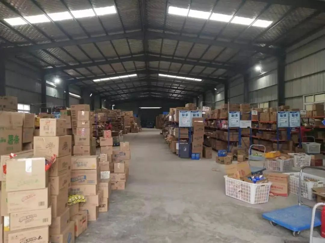 零食店挤压经销商市场!渠道变革下,经销商该怎么做?
