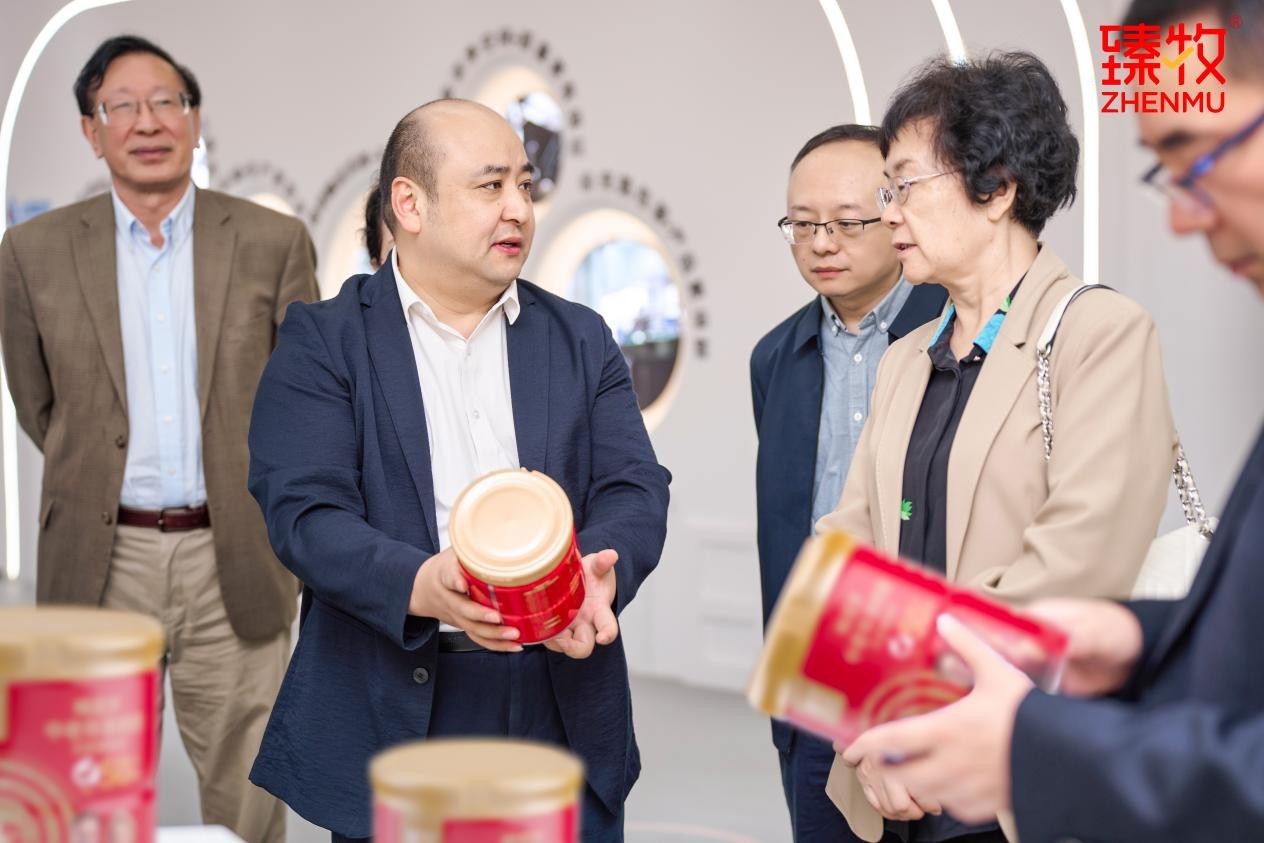 臻牧羊奶粉与西安交大生命学院战略合作,入局中老年肠衰老研究