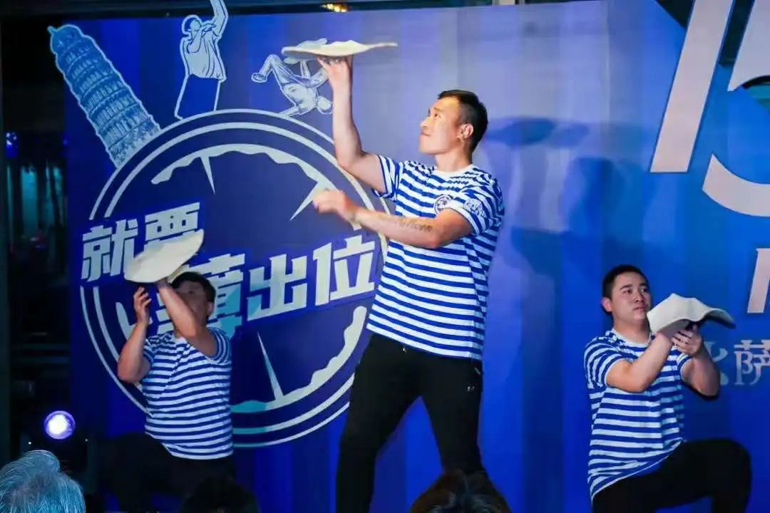 冷门披萨，怎么就成了打工人眼里的“大红人”？