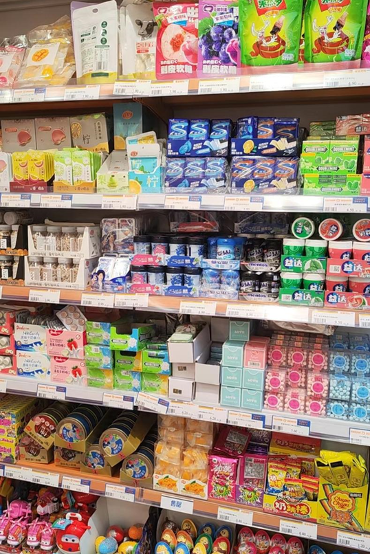 县城零食折扣店:速生速死,开店即走下坡路