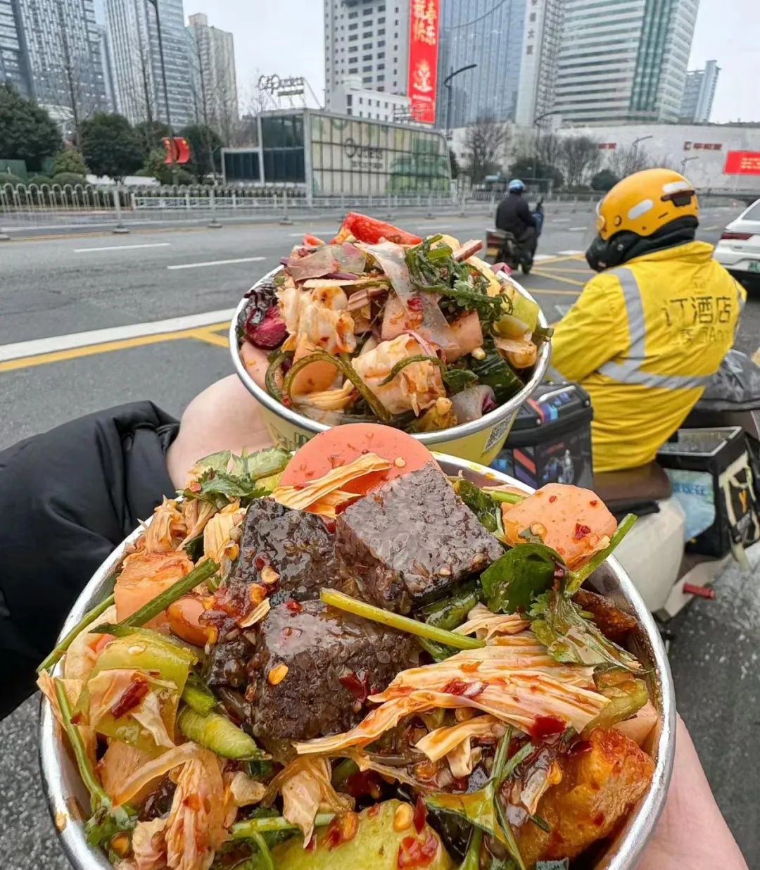 泡菜店都开进商场了!被誉为“湖南沙拉”的湘西泡菜这么吸引人?