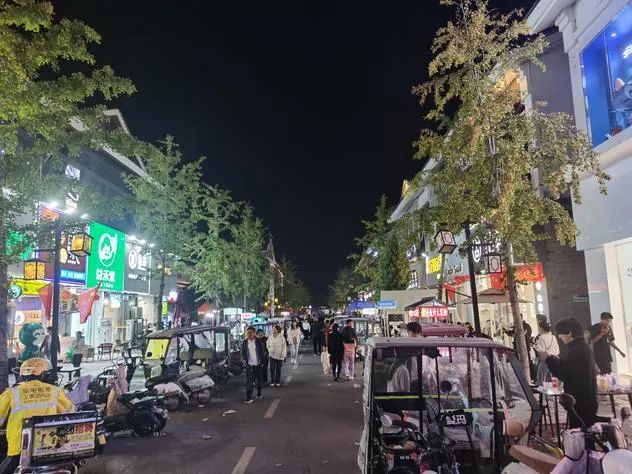万亿A股国庆“爆”了,但6千亿火锅还差一口气"