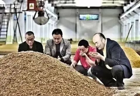 大国酒匠!“固态发酵学五三理论之父”李家民