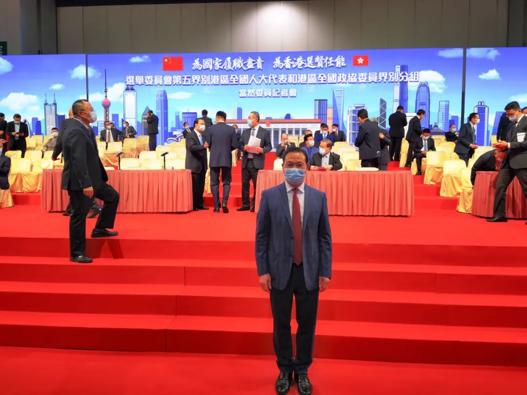 王明凡委员深入香港街头社区 为港区选出爱国者治港鼓与呼