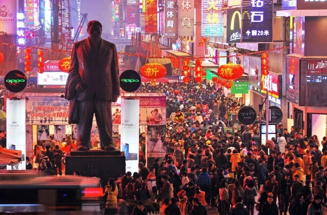 排队1000桌，翻台6次！那些爆火的餐厅有何“绝招”？