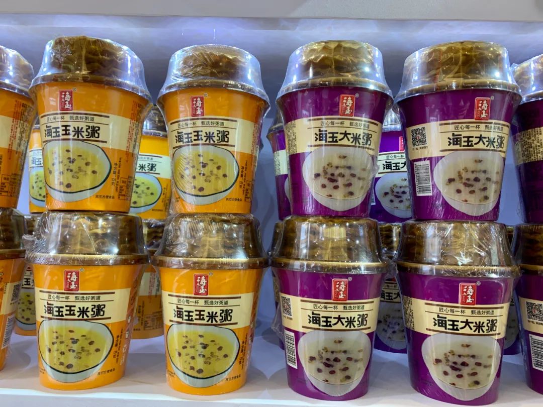 直击秋糖丨锅巴创新花样多、果蔬干高颜值亮相…休闲零食有五大新看点！