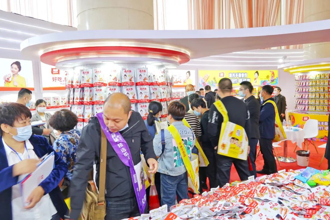 素肉斩获行业大奖、意向客户上千家，雅客秋糖完美收官！
