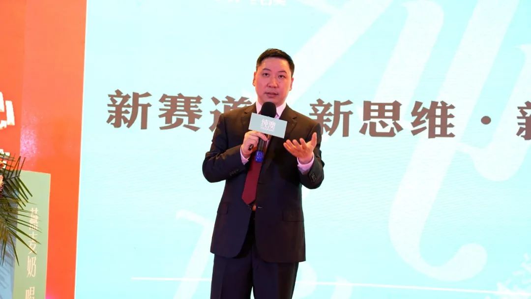 燕麦奶“吉时已到”，为什么纯澳广受热捧？