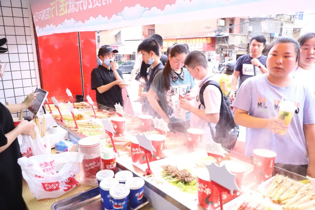 逆势拓张400+店，年销10亿+串，它是怎么做到的？
