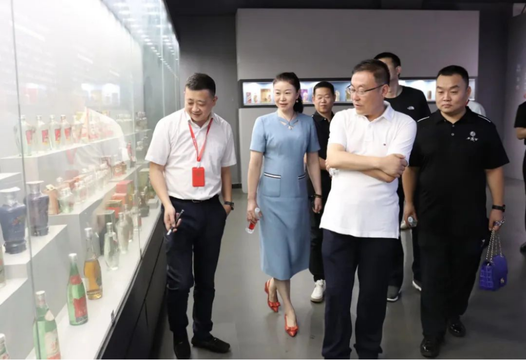 张正的行走足迹,释放什么信号?