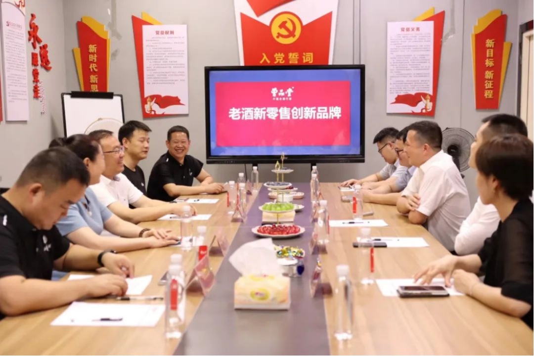 张正的行走足迹,释放什么信号?