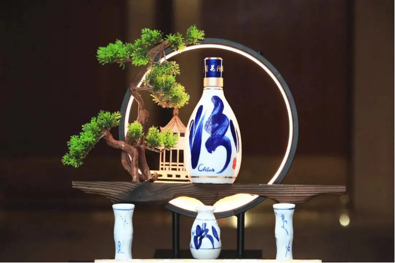 清香复兴,从高线光瓶酒开始?