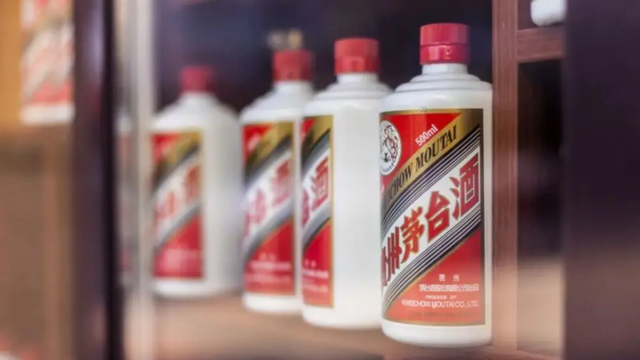 白酒扩厂“内卷”又升级,还是茅台带头……