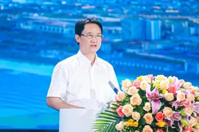 茅台酒经销商表彰会，丁雄军以“五个创美”布局下半年！