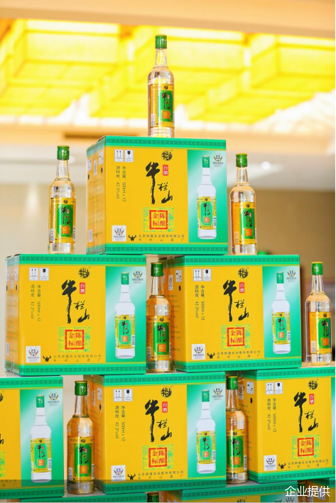 卖1500万箱金标陈酿，牛栏山副厂长表示：“只用4年”！