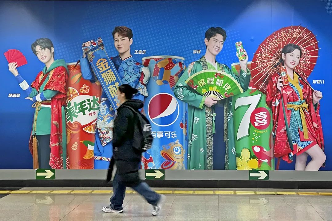 跟可口可乐斗了100年,百事早就赢了