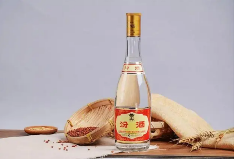 玻汾一骑绝尘,给白酒行业带来怎样的启示?
