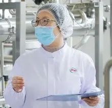 王彩云.jpg 全了!你关心的乳业两会建议都在这里!