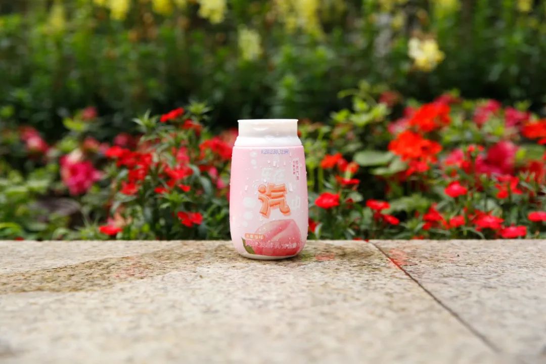 当整个乳品行业开始冒泡，这家乳企已经乐在“汽”中！