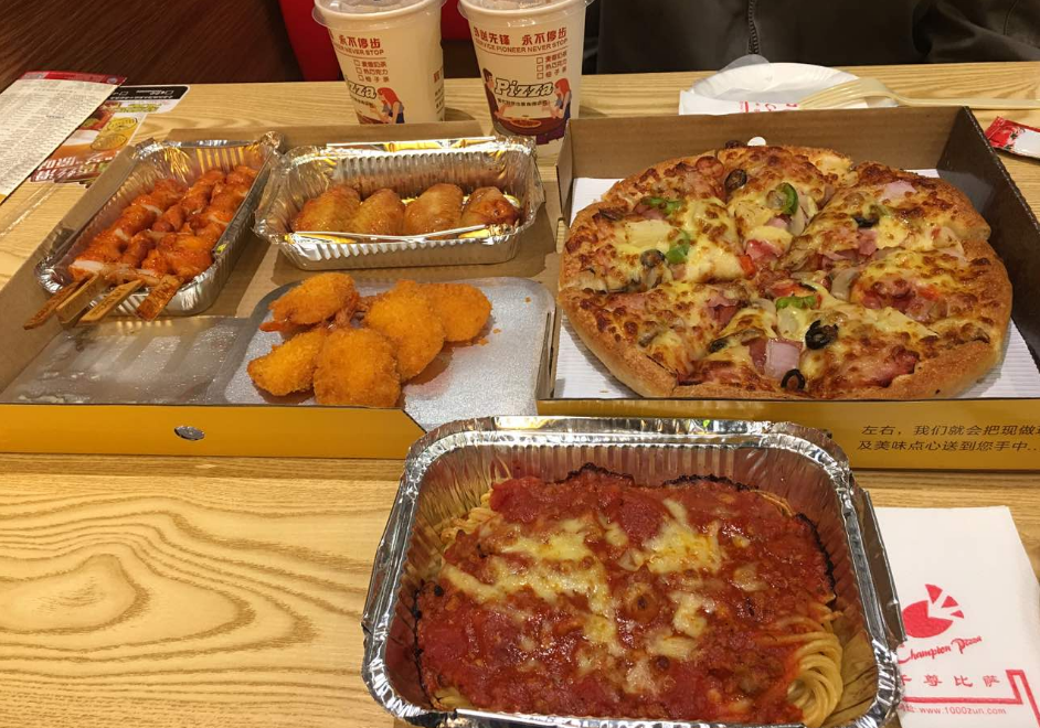 年入21亿!广东披萨店,正痛揍必胜客