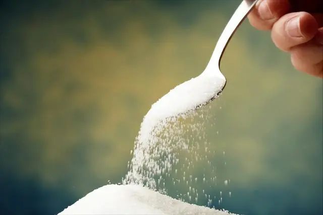 配料表更干净,“国产可乐”或赢下这一局!