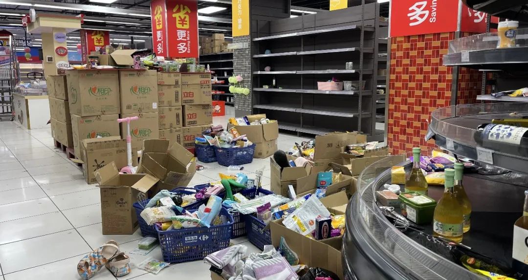 家乐福败走京城:货架空空投诉无门,购物卡“折腾”老年人