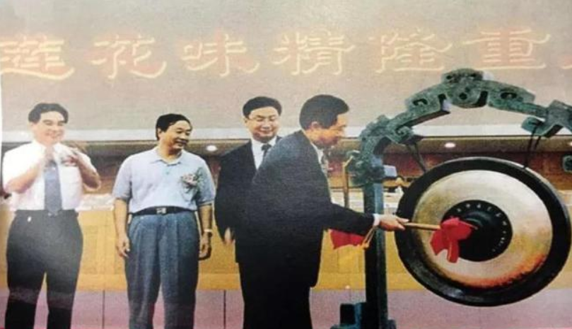 被谣言“杀死”的莲花味精,凭借79元翻红