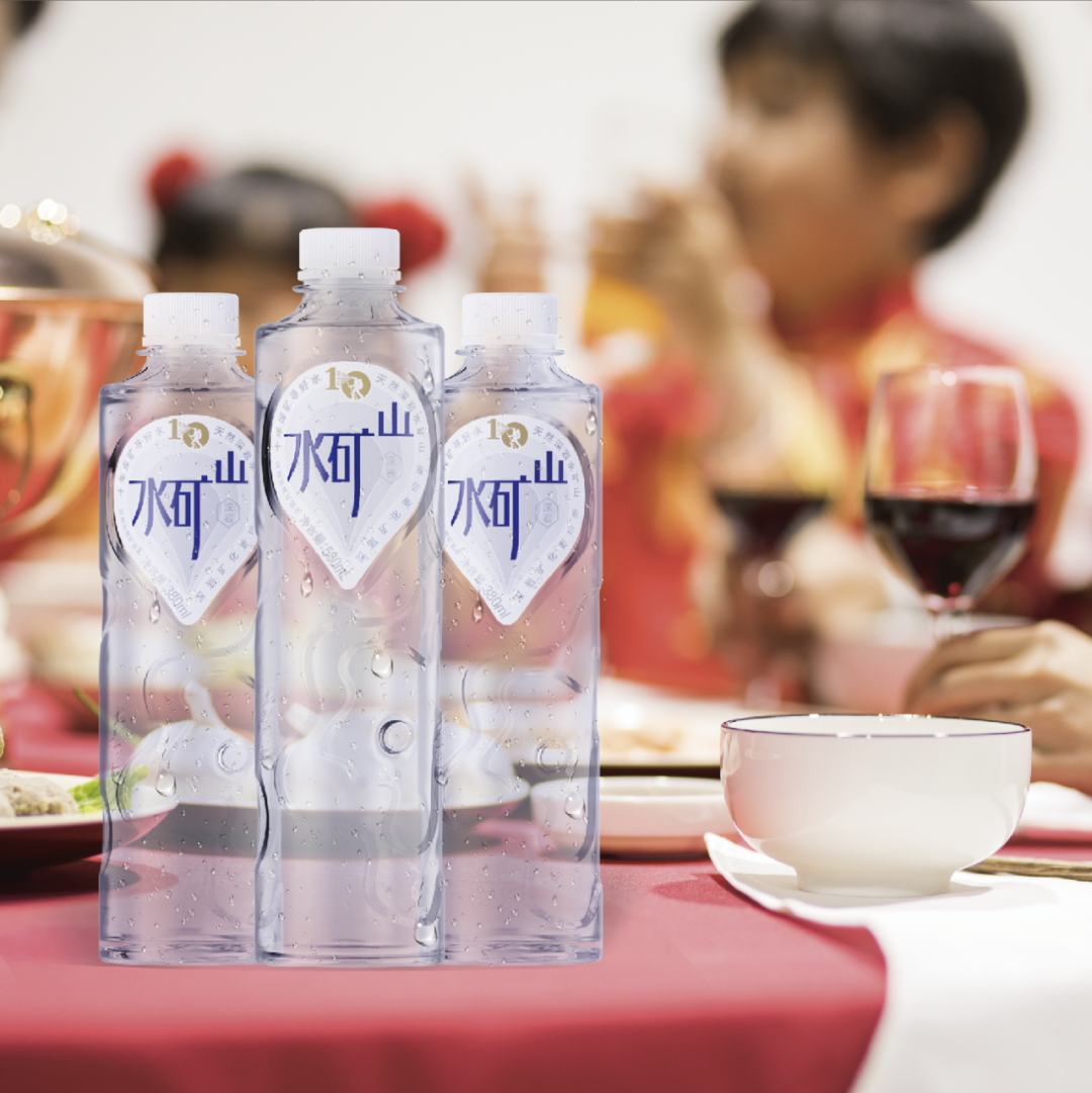 独家!“水矿山”震撼首发,华洋饮品杀入天然矿泉水市场