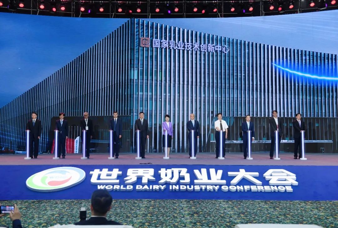 全球乳业发展风向标2023世界乳业峰会举行,伊利液态奶携多款创新产品亮相!