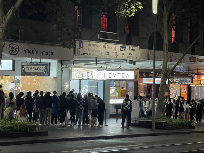喜茶英澳加多国落地首店