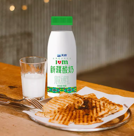 这“泼天的富贵”,终于轮到扎根地方的食品饮料了!