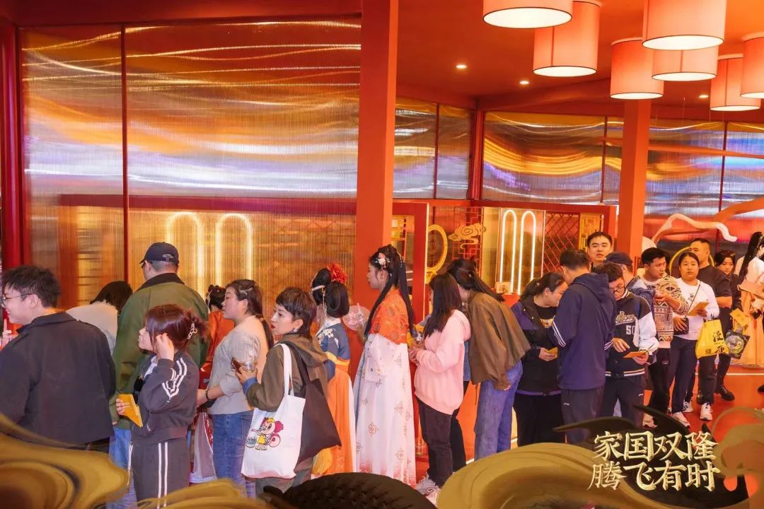 双品牌、双场地、“双龙齐发”,这一次泸州老窖新春礼酒“颠覆”了什么?
