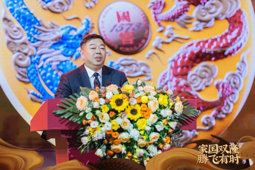 双品牌、双场地、“双龙齐发”,这一次泸州老窖新春礼酒“颠覆”了什么?