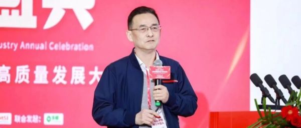零食硬折扣推进节奏：规模，密度，场景柔性适配性