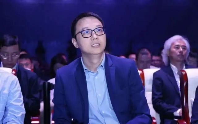 阿里戴珊:技术回归战略的过渡高管