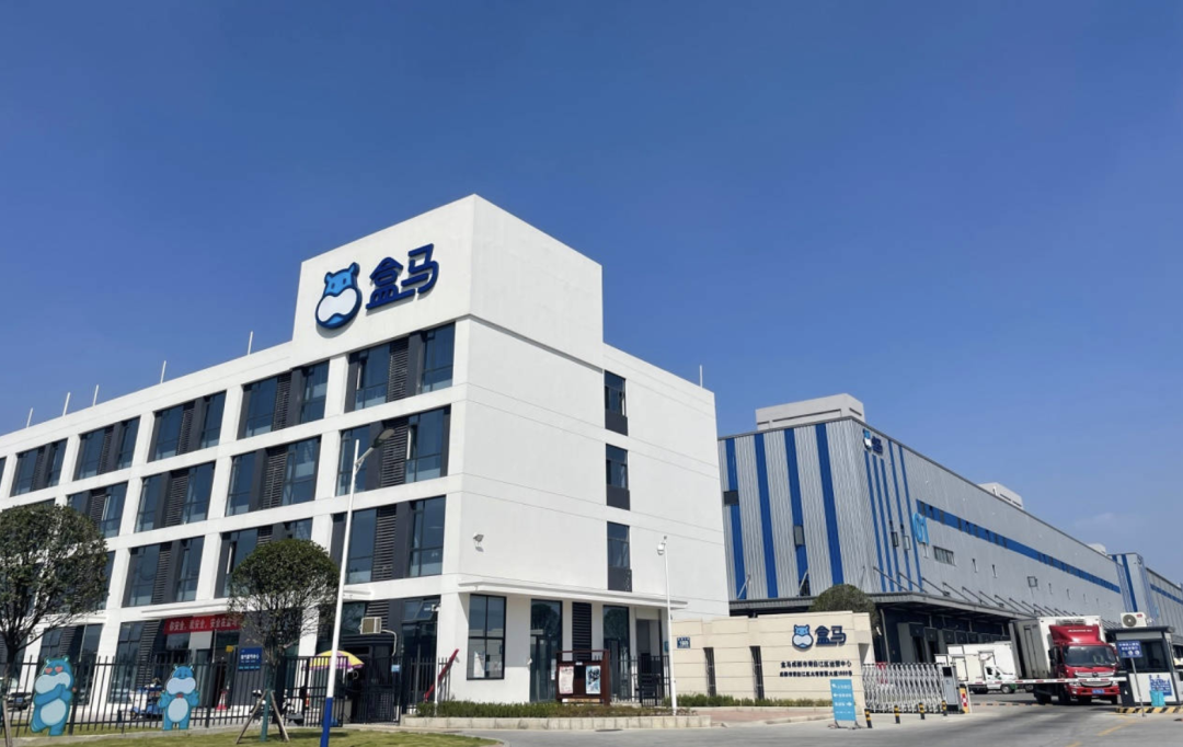 中通甄选将开200家店,快递巨头跨界生鲜胜算几何?